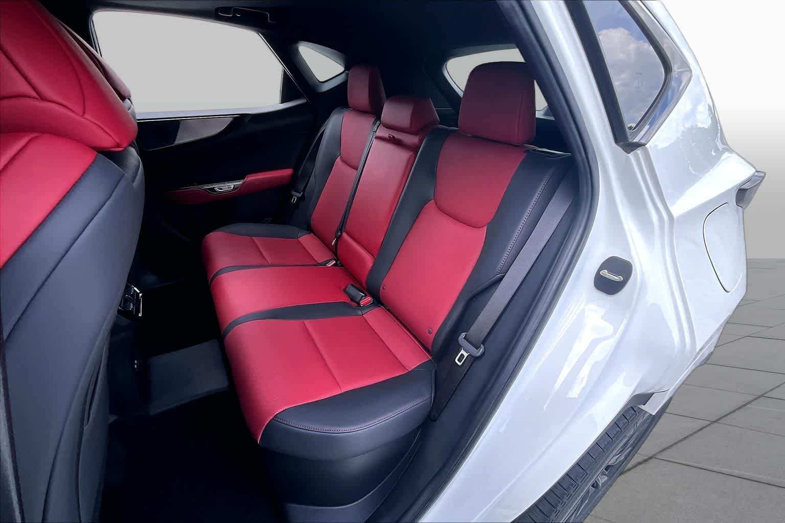Used 2023 Ultra White Lexus F SPORT Handling image 20