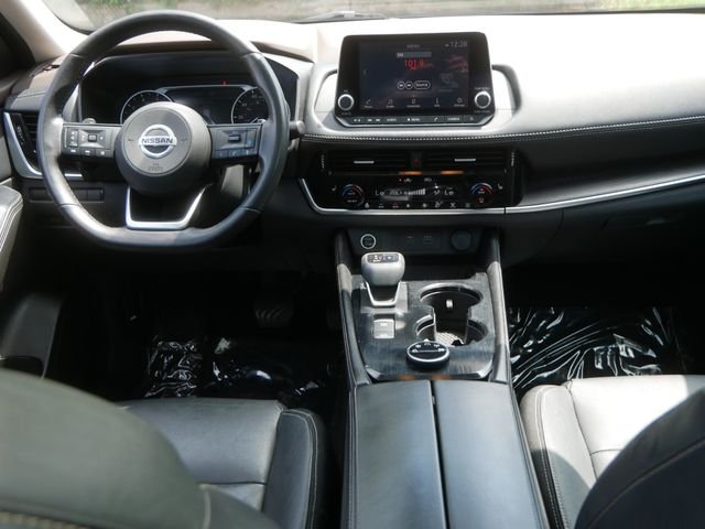 Used 2021 Black Nissan SL image 20