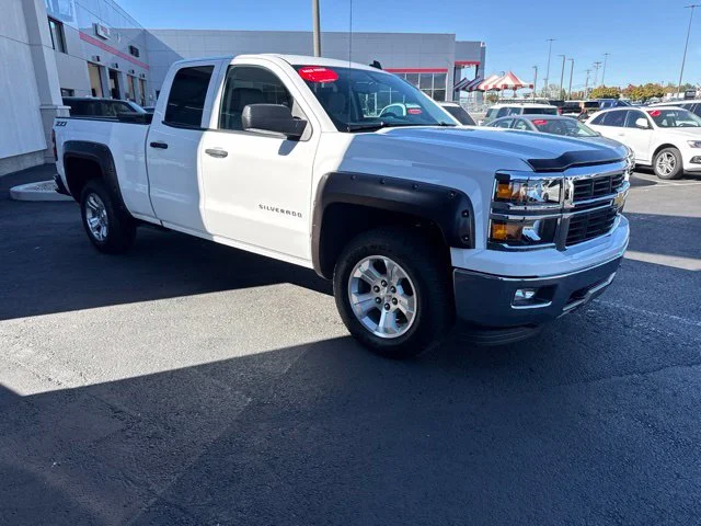Used 2014 White Chevrolet LT image 8