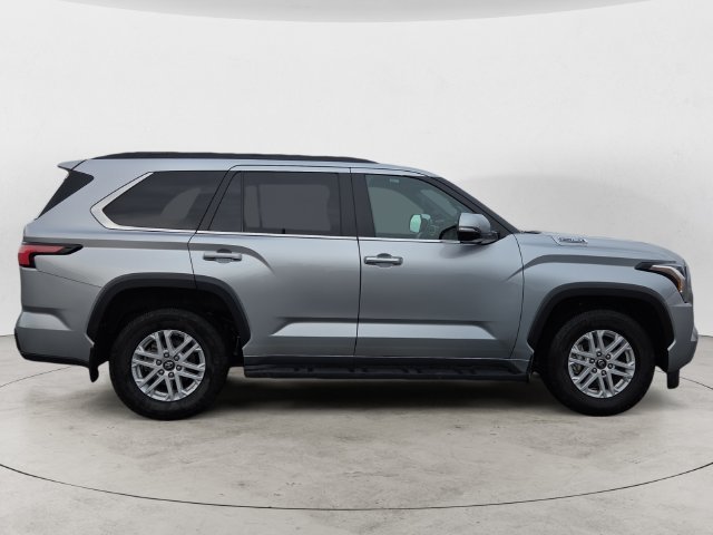 Used 2025 Silver Toyota SR5 image 4