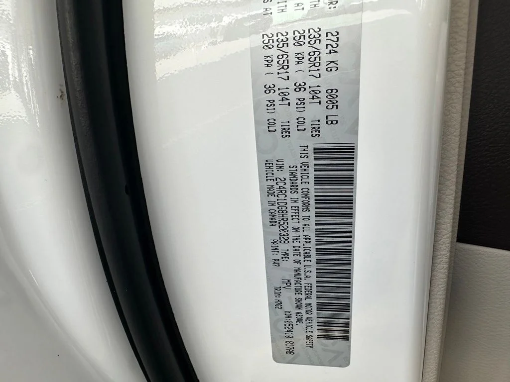 Used 2017 White Chrysler Touring image 40
