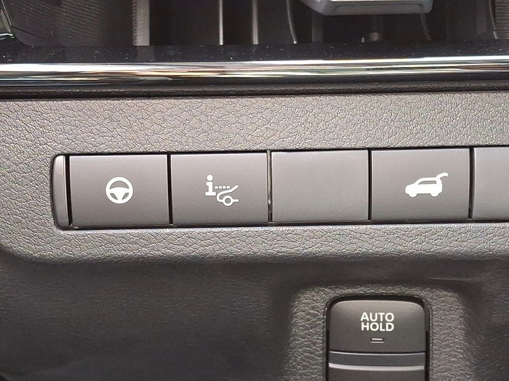 New 2026 Everest White Pearl TriCoat Nissan Platinum image 18