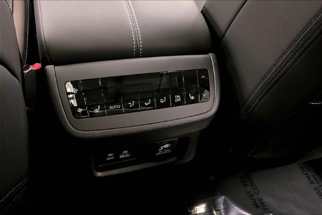 New 2025 Brilliant Silver Metallic Nissan Platinum image 20