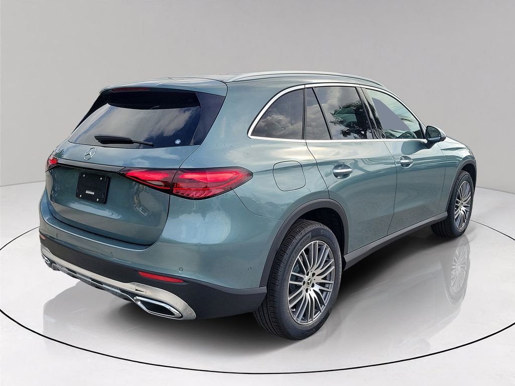 New 2026 Verde Silver Metallic Mercedes-Benz GLC 300 image 6