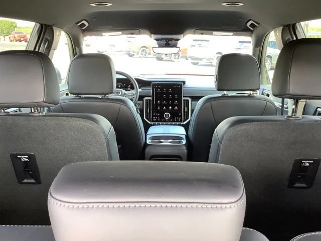 2026 GMC Acadia Elevation - Photo 10