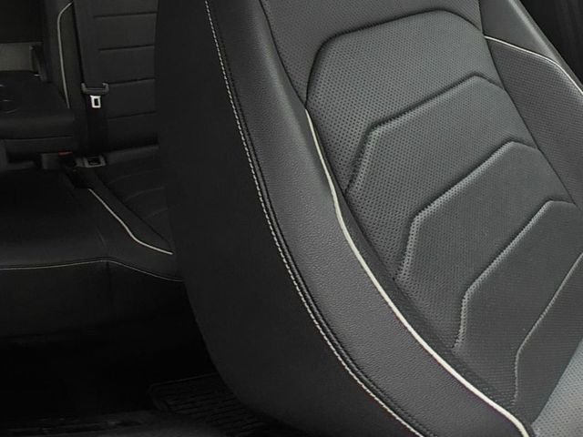 Used 2022 Black Volkswagen 2.0T SEL R-Line image 36