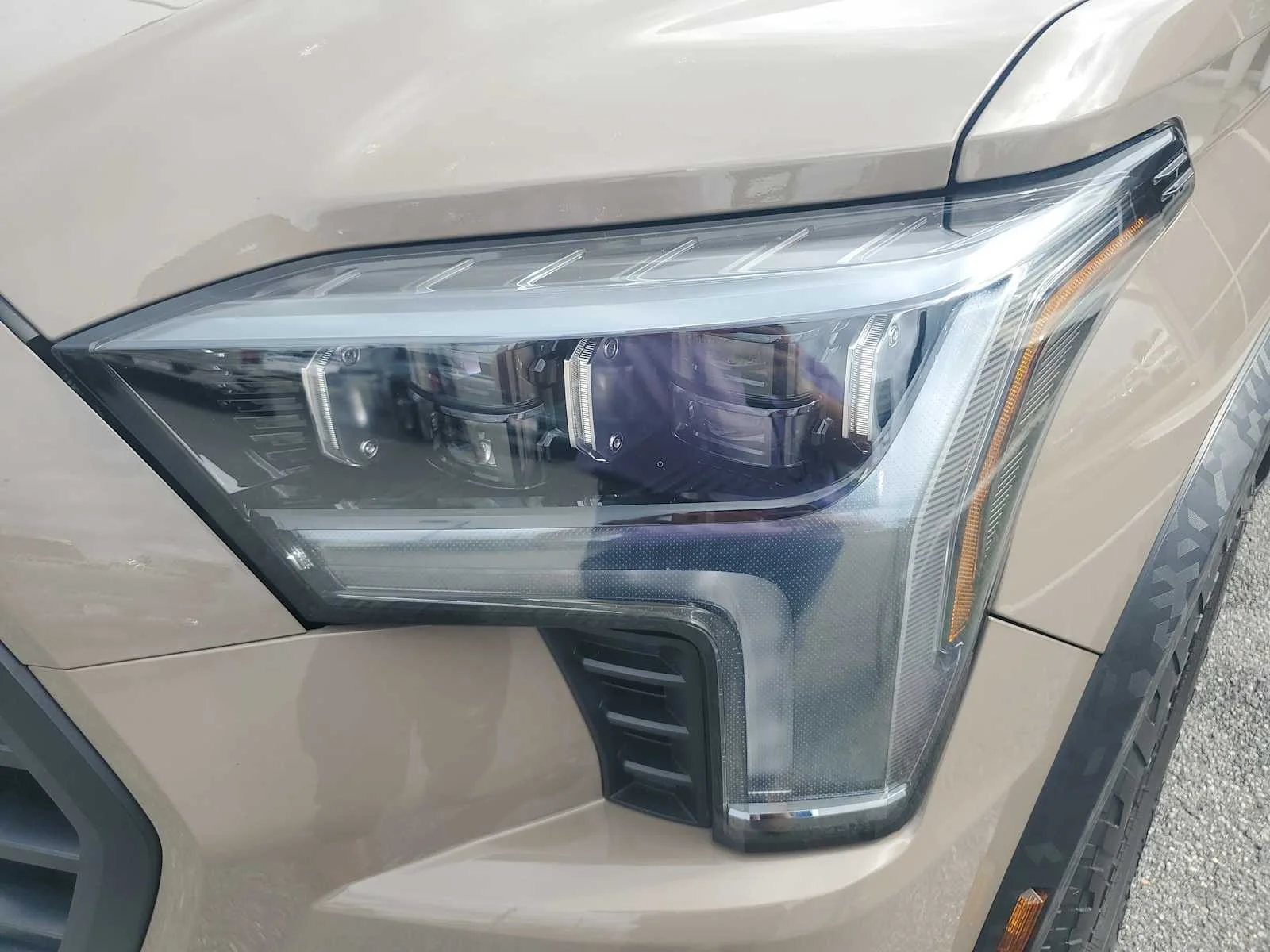 Used 2025  Toyota SR5 image 12