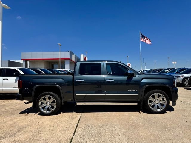 2017 GMC Sierra 4WD Crew Cab Short Box's photo