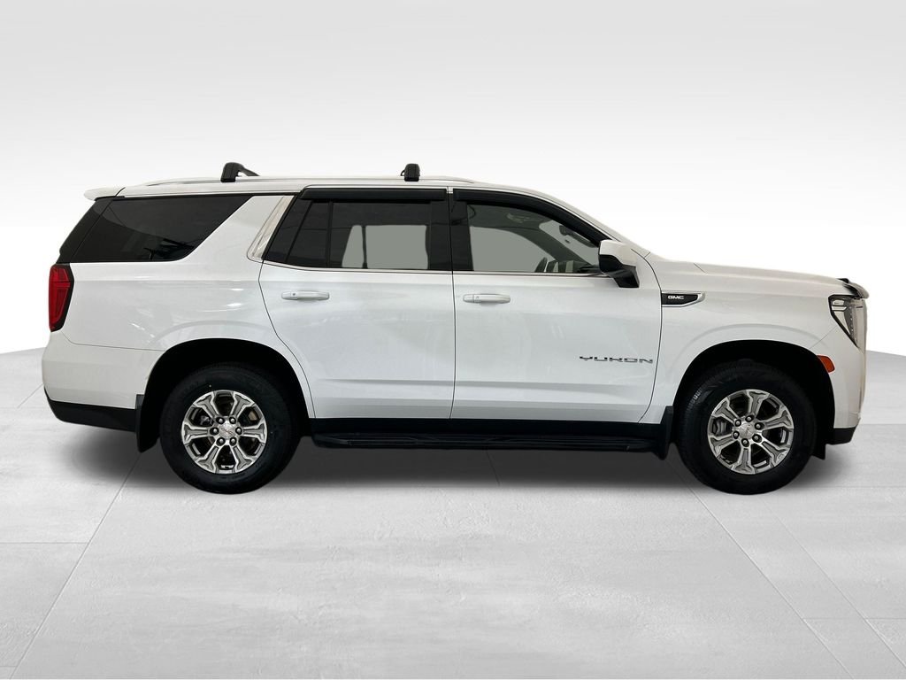 Used 2022 White GMC SLE image 7