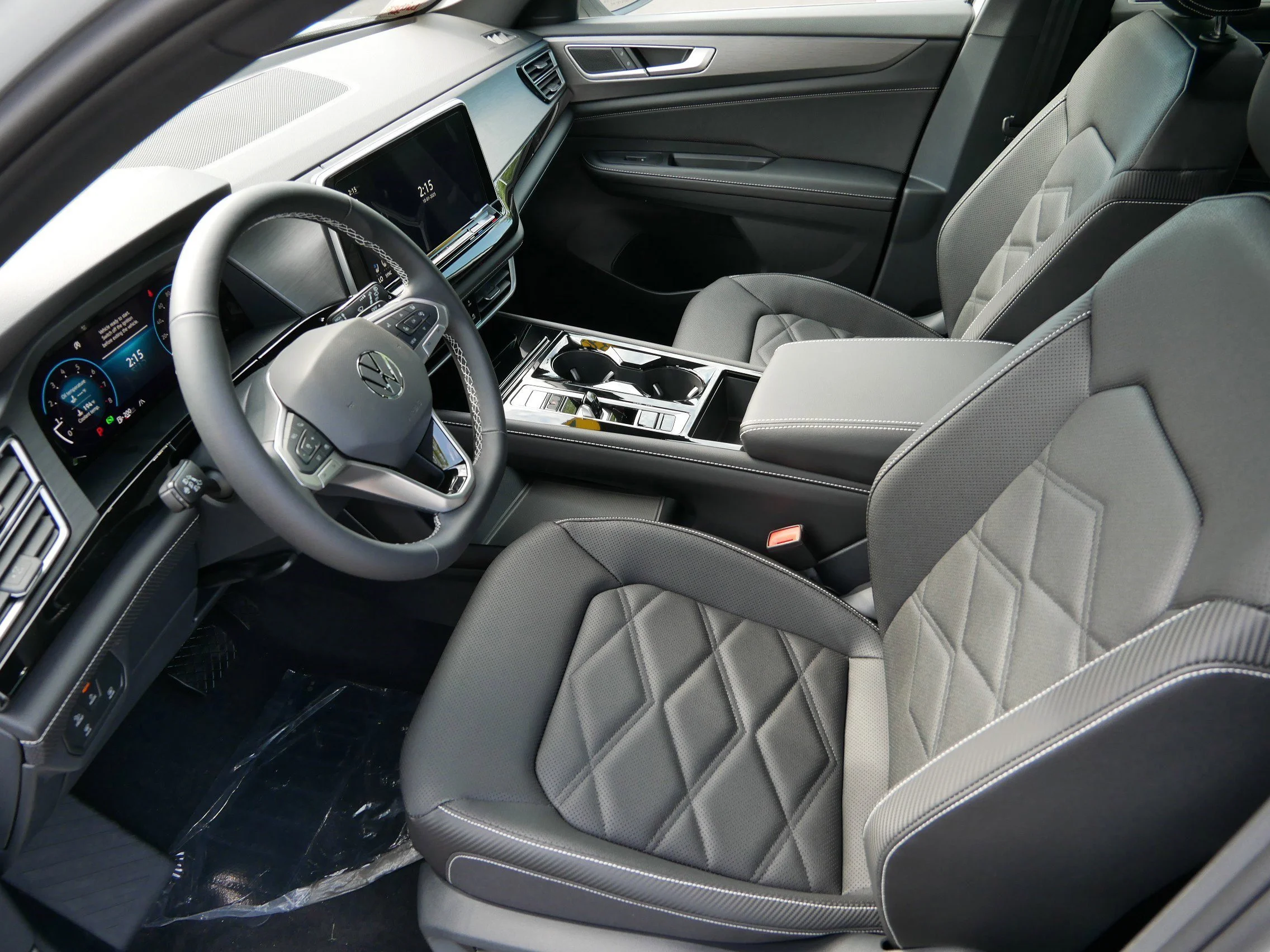 New 2026 Pure Gray Volkswagen 2.0T SE w/Technology image 7