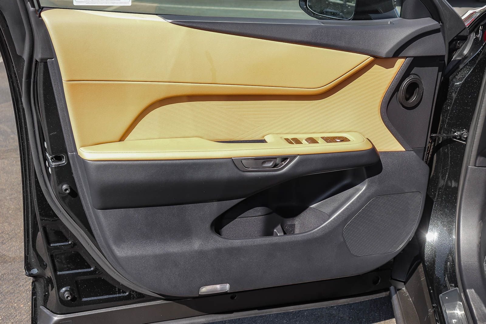 New 2026 Caviar Lexus ES 500e PREMIUM AWD image 27