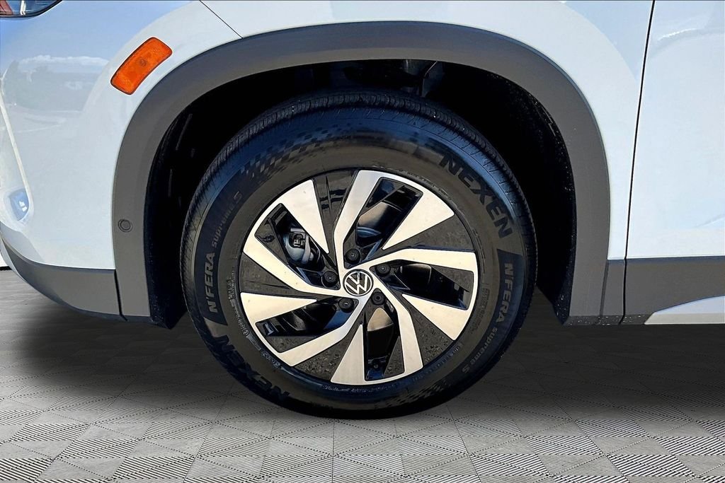 New 2026 White Volkswagen 2.0T S image 30