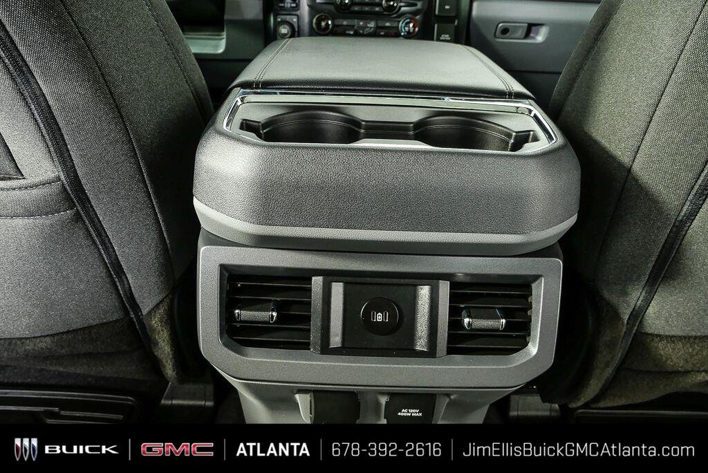 Used 2024 Oxford White Ford XLT image 18