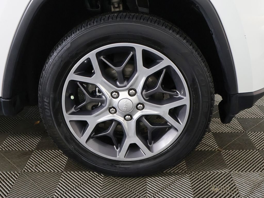 Used 2019 White Jeep Limited image 23