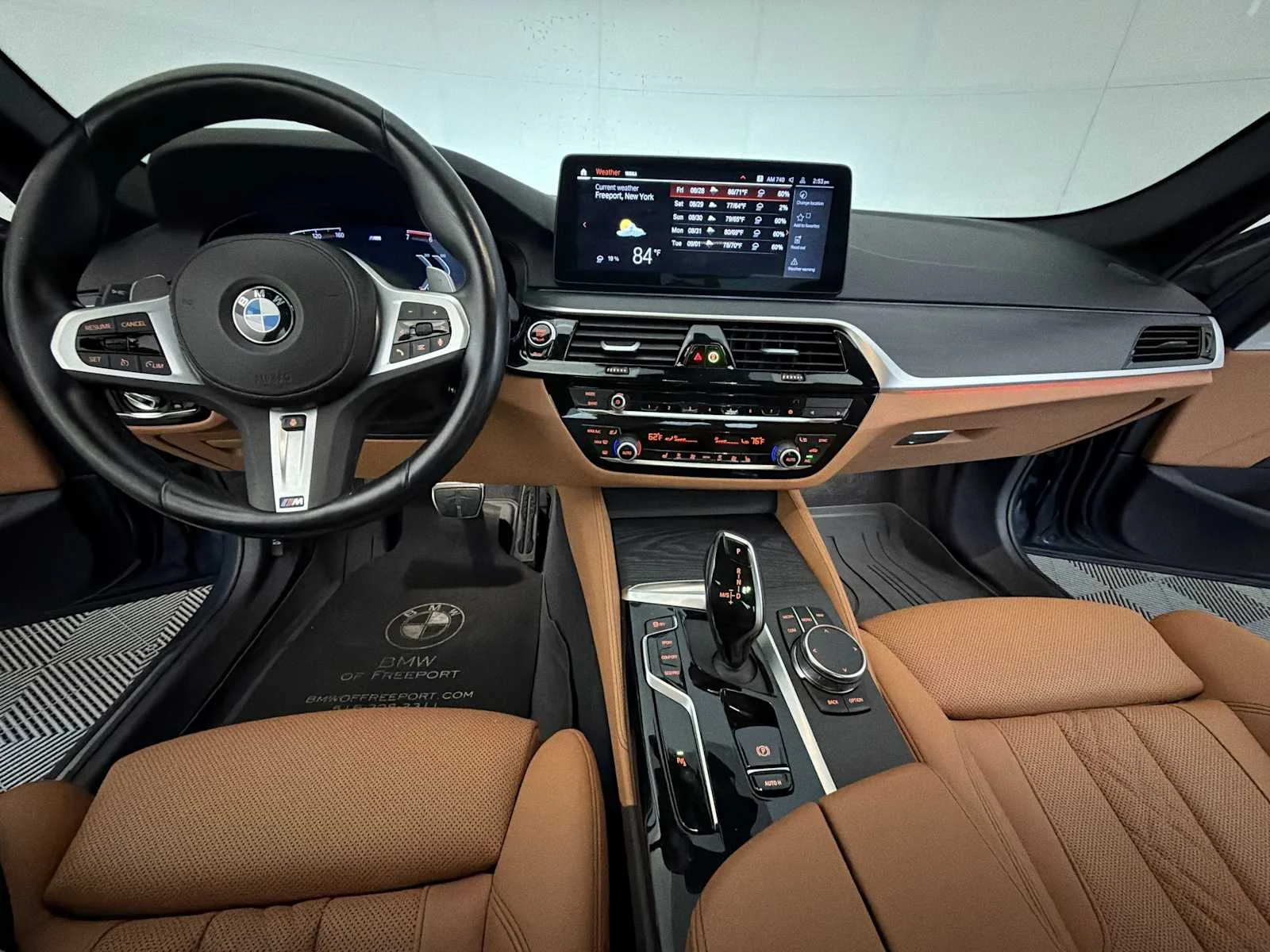 2023 BMW 5 Series 530i - Photo 17