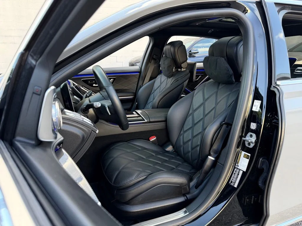 Used 2022 Gray Mercedes-Benz Maybach S 580 image 32
