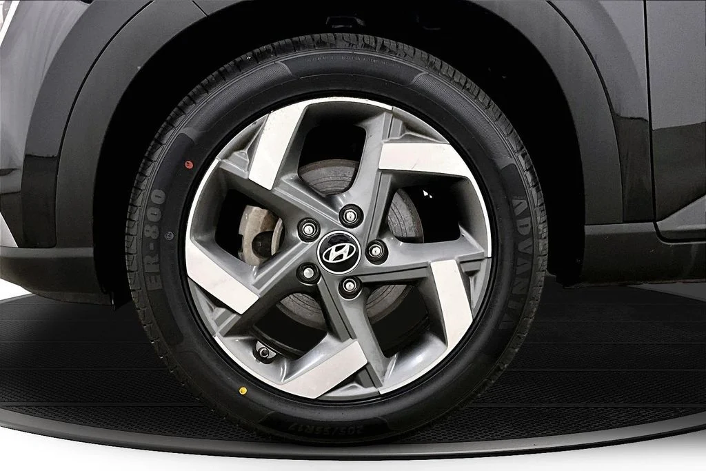 Certified Used 2023 Black Hyundai SEL image 32