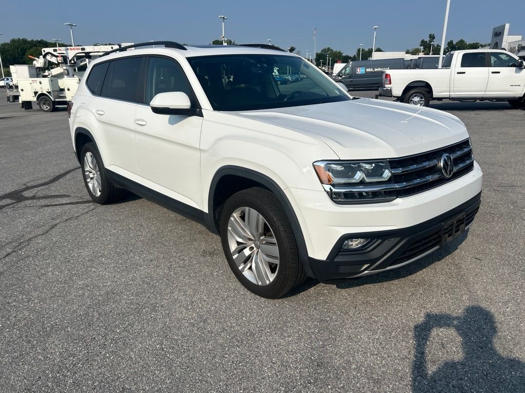 Used 2020 White Volkswagen 3.6L V6 SE image 4
