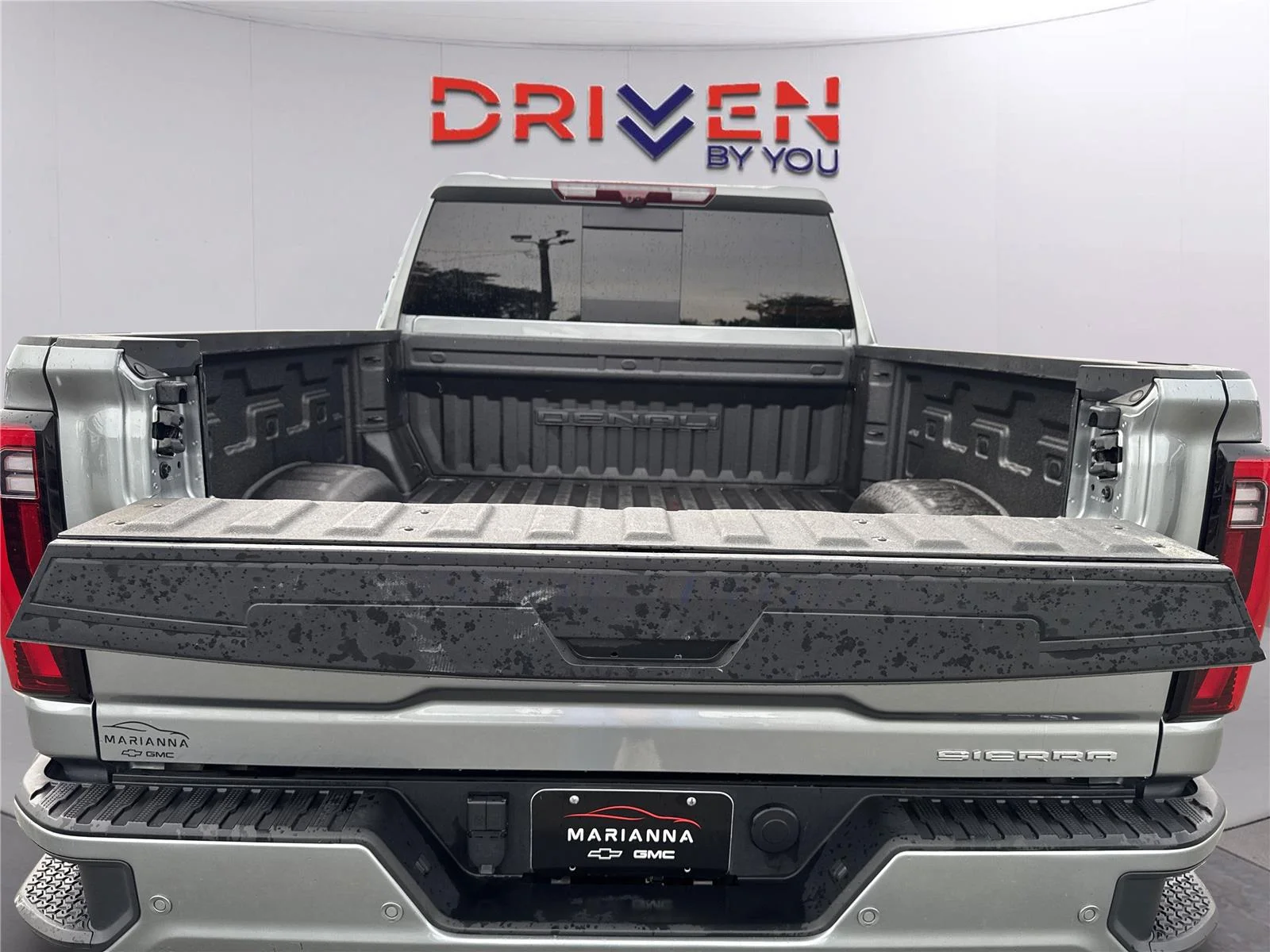 Used 2024 Sterling Metallic GMC Denali Ultimate image 20
