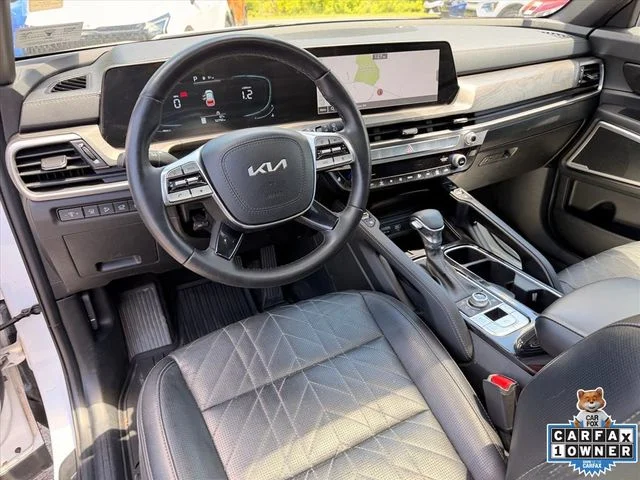 Used 2024 White Kia EX X-Line image 7