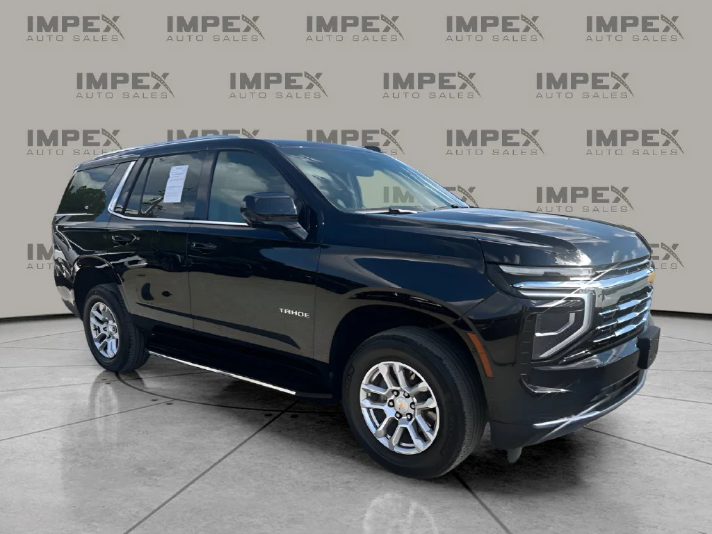 Used 2025 Black Chevrolet LT image 7
