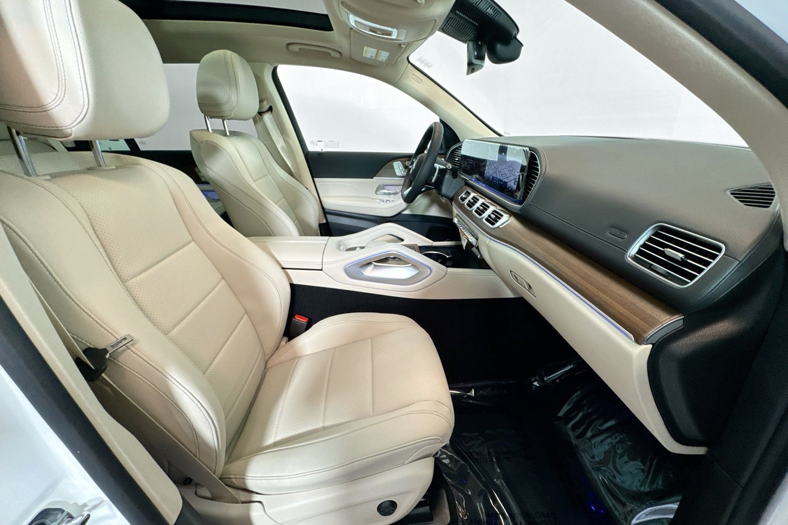 New 2026 Polar White Mercedes-Benz GLS 450 image 27