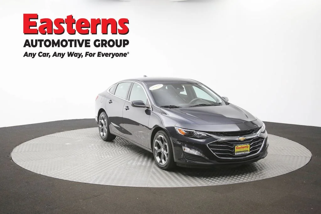 Used 2023 Gray Chevrolet LT image 45