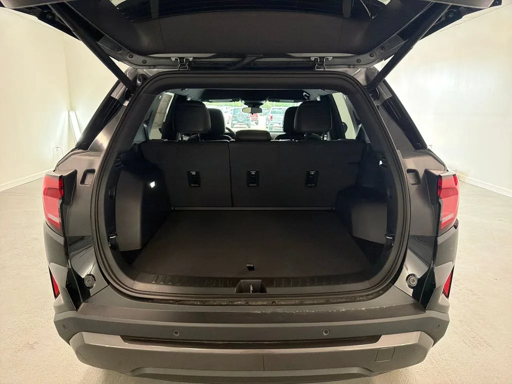 New 2027 Ebony Twilight Metallic GMC Elevation image 8