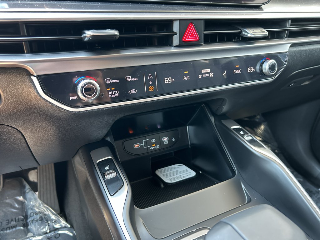 New 2026 Wolf Gray Kia S image 23