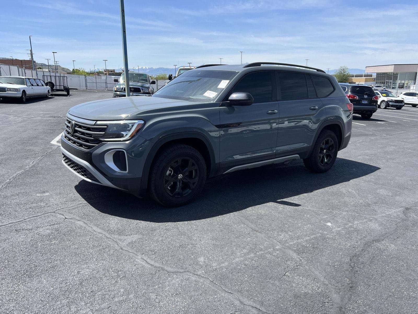 2024 Volkswagen Atlas 2.0T Atlas Peak Edition SEL 4MOTION's photo