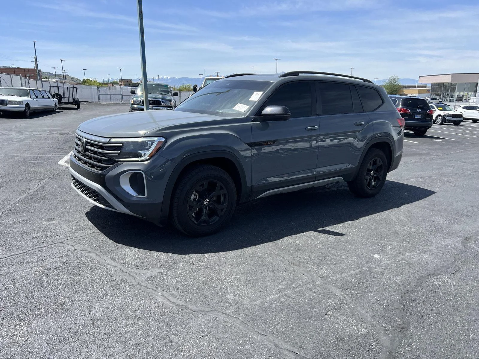 2024 Volkswagen Atlas 2.0T Atlas Peak Edition SEL 4MOTION's photo