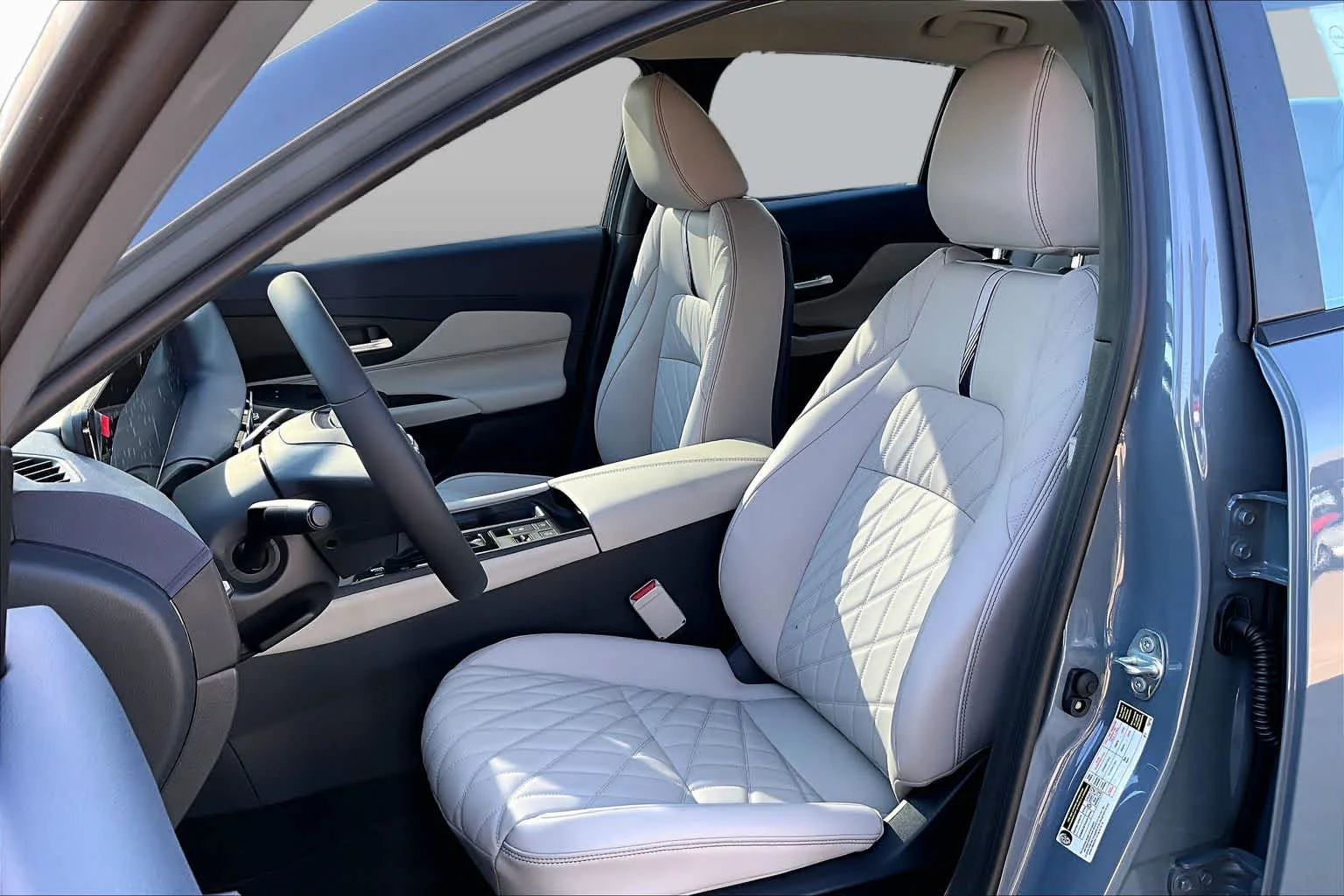 New 2026 Atlantic Gray Metallic Nissan SL image 9