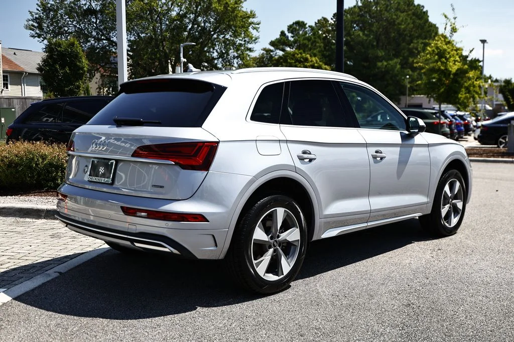 Certified Used 2023 Florett Silver Metallic Audi 40 Premium Plus image 7