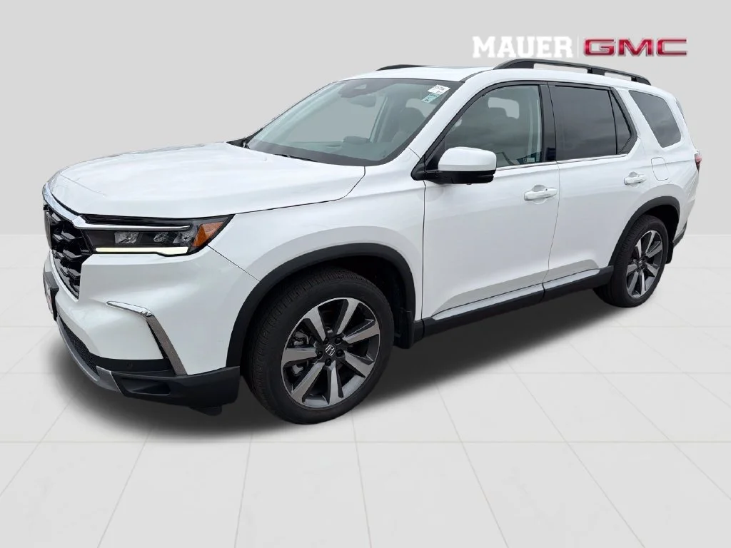 Used 2025 Honda Pilot Elite with VIN 5FNYG1H88SB019530 for sale in Inver Grove Heights, Minnesota