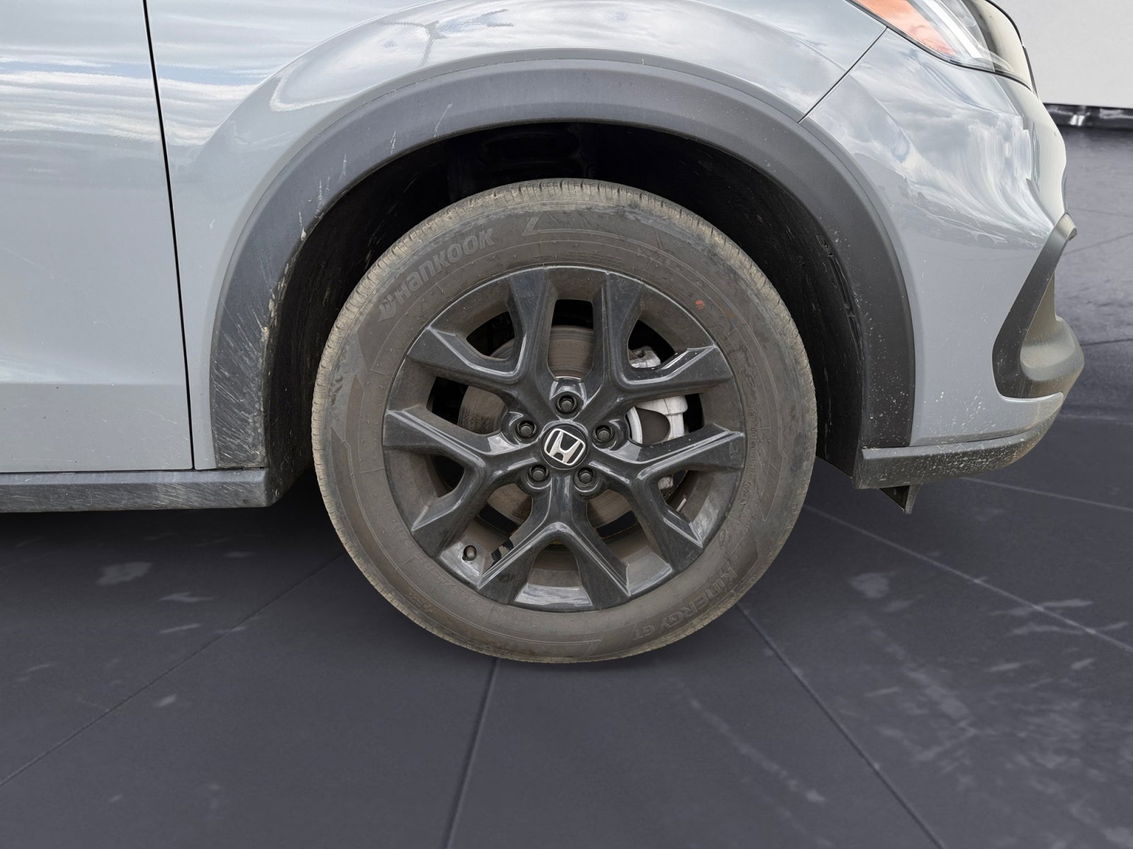 Used 2025 Urban Gray Pearl Honda Sport image 38