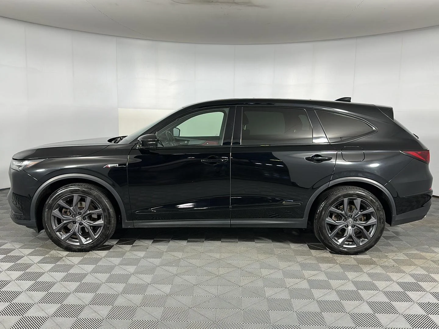 Used 2023 Majestic Black Pearl Acura SH-AWD with A-Spec Package image 5