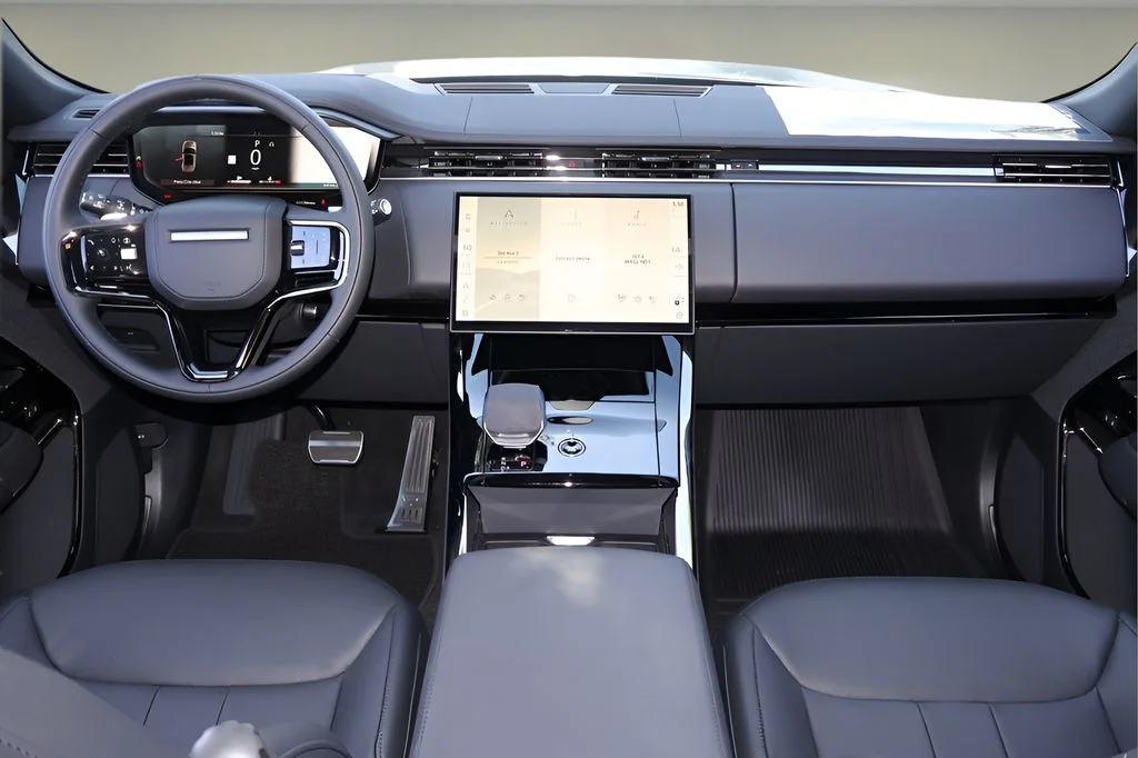 New 2026 Carpathian Grey Land Rover Dynamic SE image 13