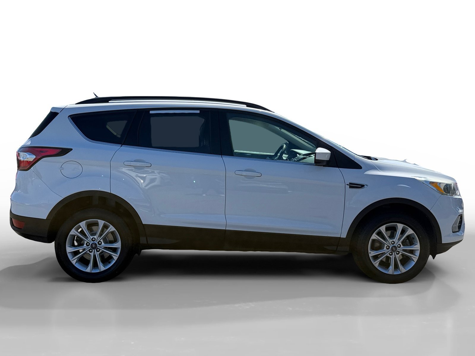 Used 2018 Oxford White Ford SE image 6
