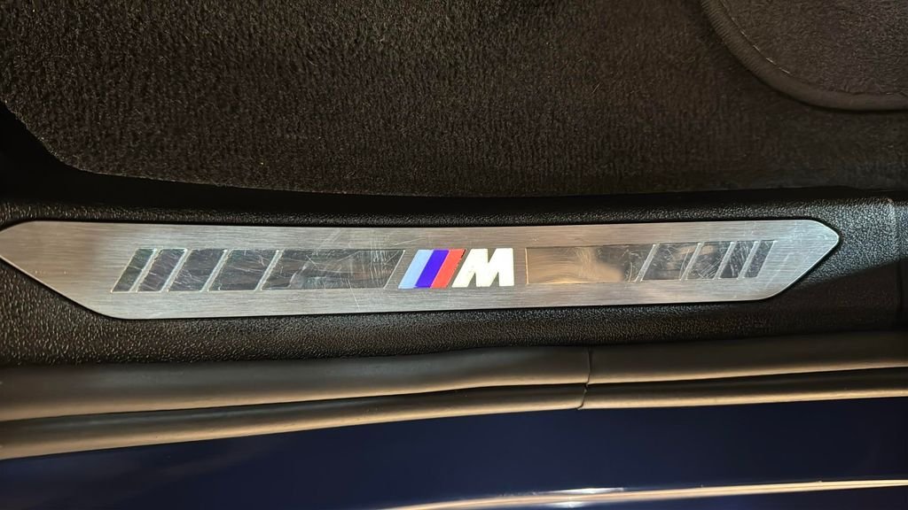 Used 2021 Blue BMW M50i image 34