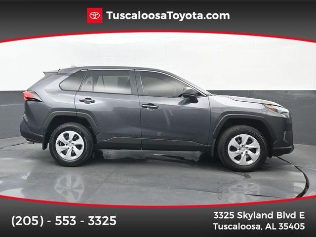 2025 Toyota RAV4 LE FWD's photo