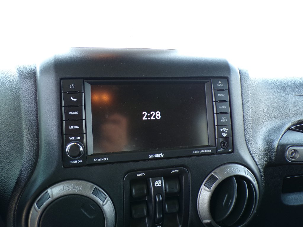 Used 2016 Black Clearcoat Jeep Sport image 20
