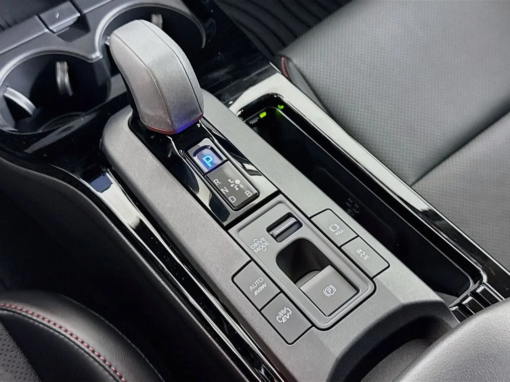 2026 Toyota Prius Plug-in Hybrid XSE Premium - Photo 16