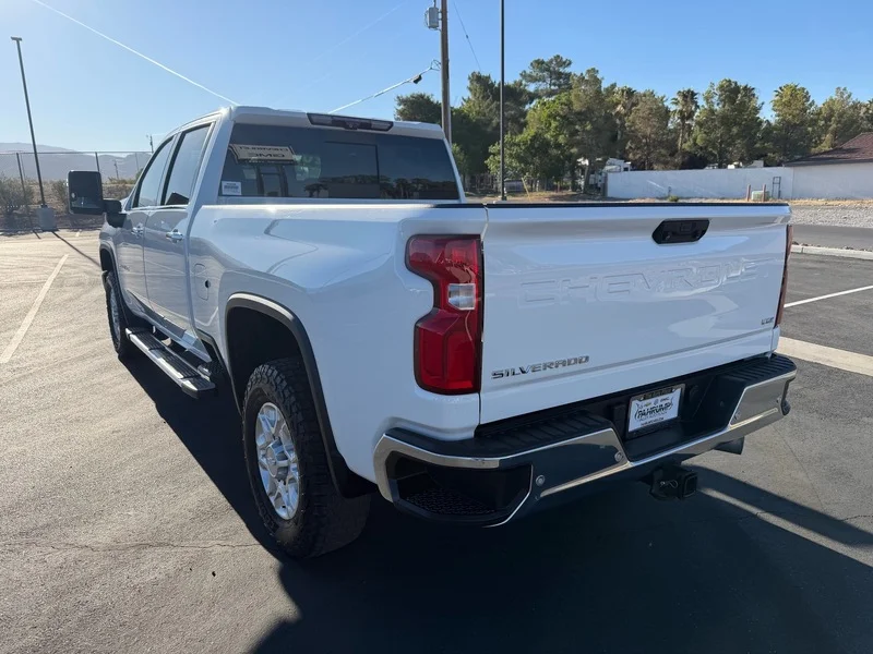 Used 2020 SUMMIT WHITE Chevrolet LTZ image 5