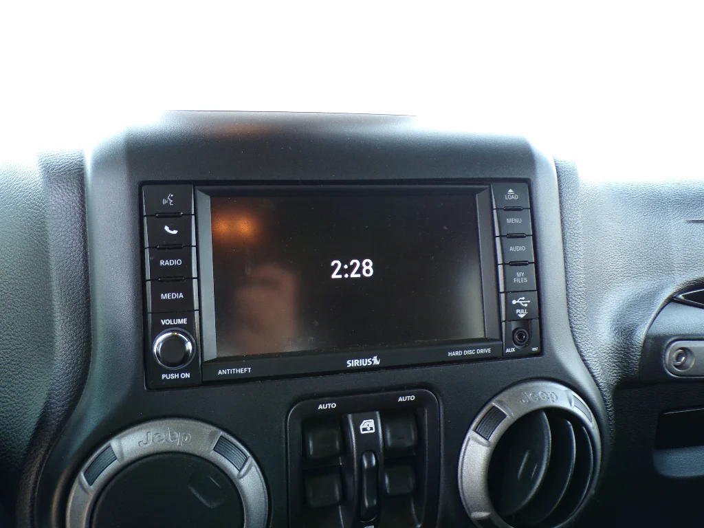 Used 2016 Black Clearcoat Jeep Sport image 20