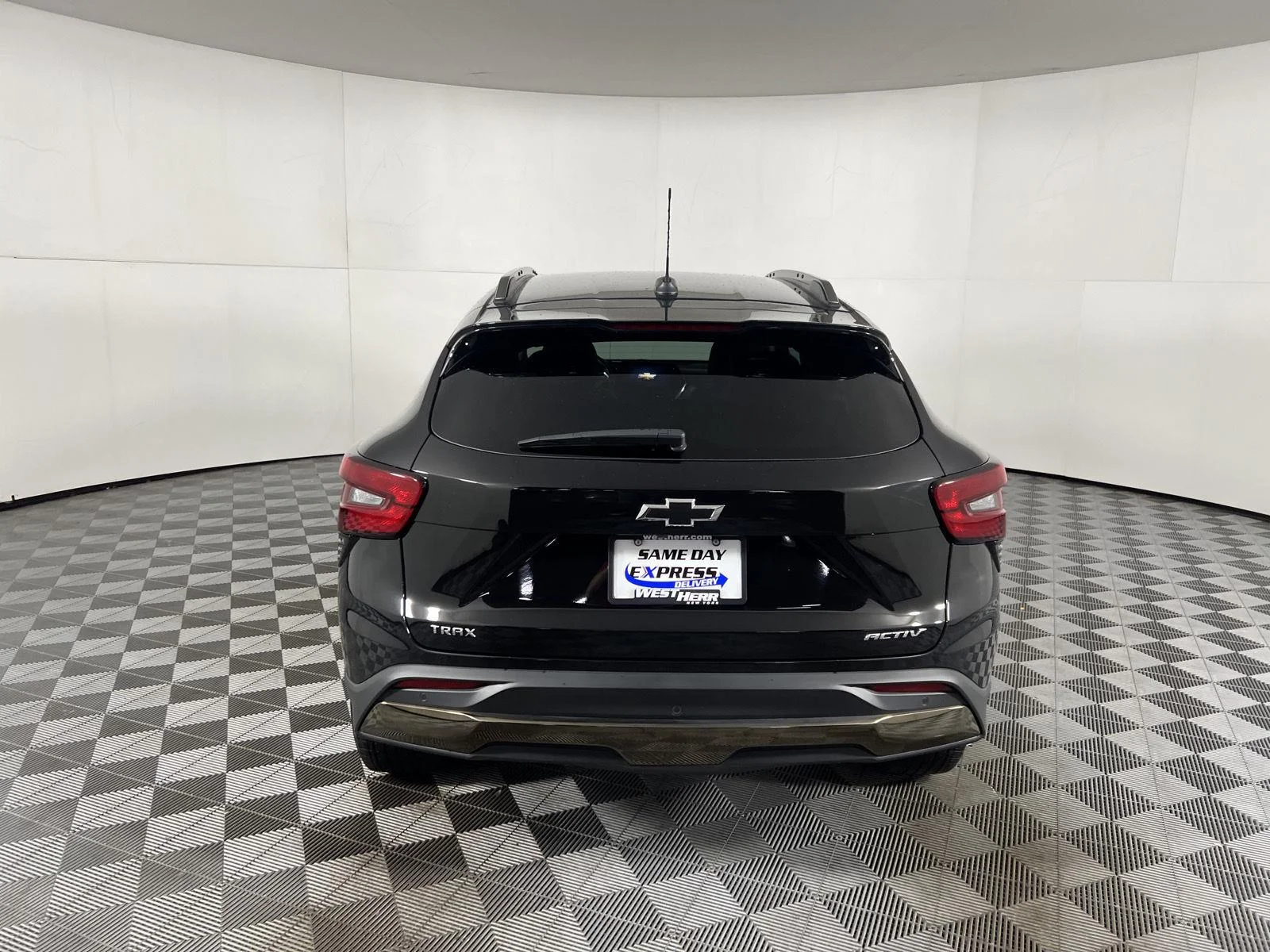 Used 2025 Mosaic Black Metallic Chevrolet ACTIV image 7