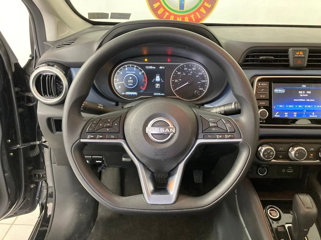 Used 2025 Black Nissan 1.6 SV image 10