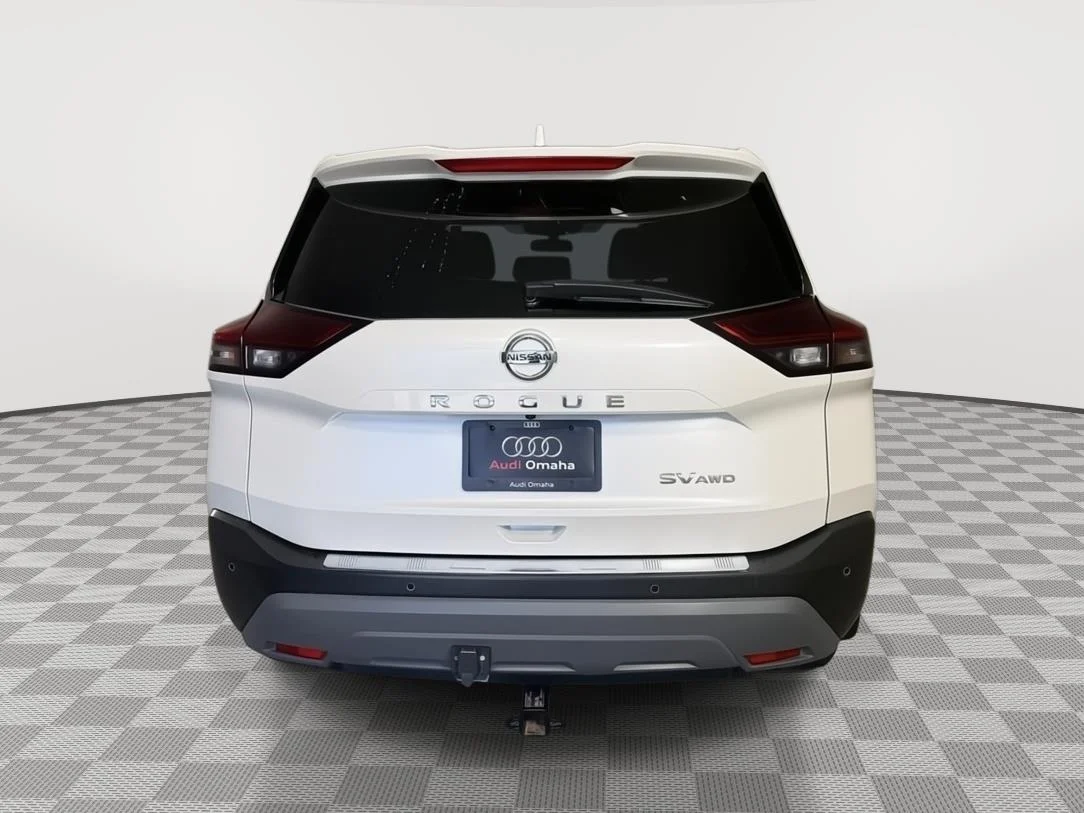 Used 2021 Caspian Blue Metallic Nissan SV image 6