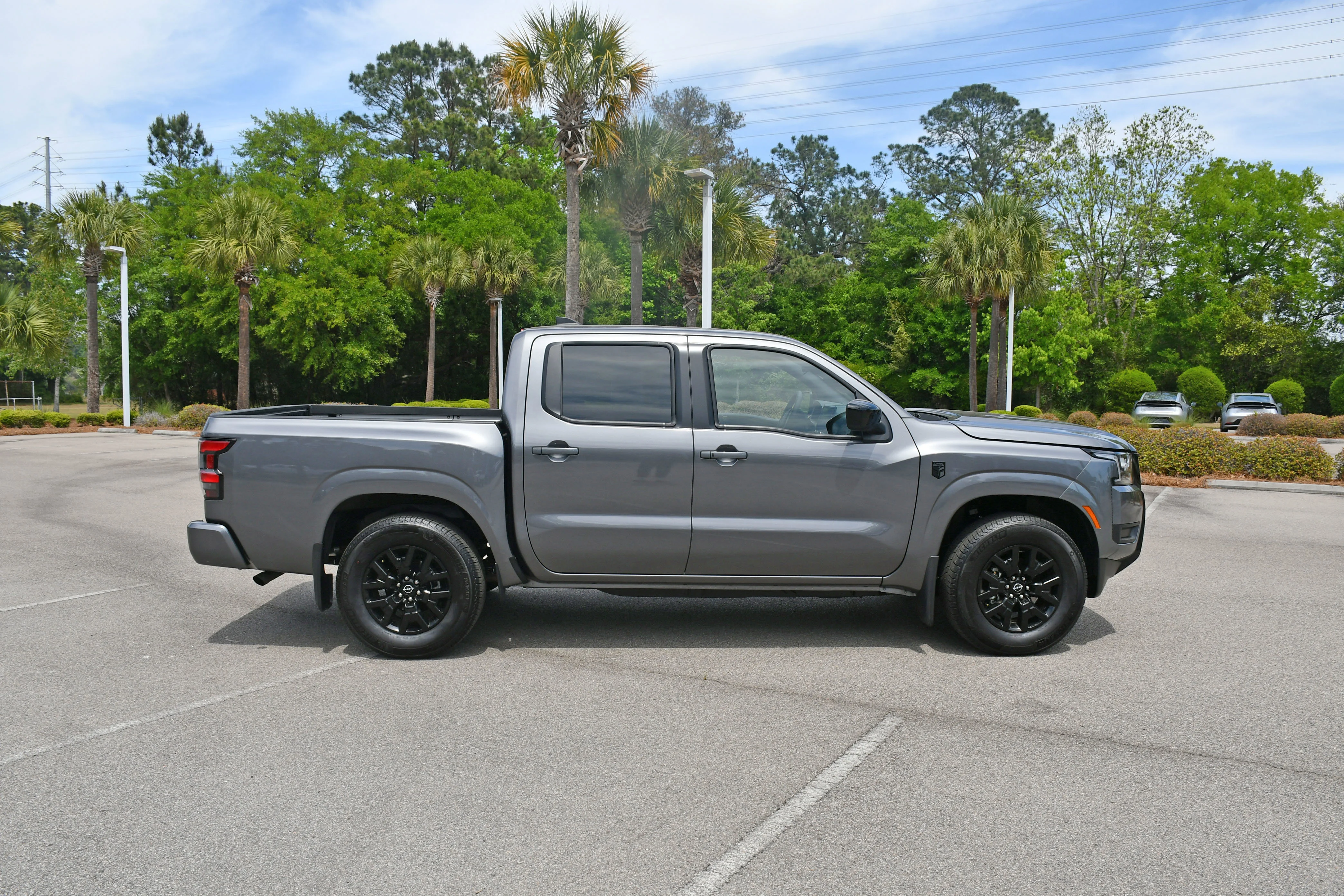 2026 Nissan Frontier SV Crew Cab 4X2 SWB's photo