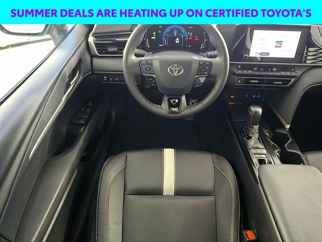 Used 2025 White Toyota SE image 13