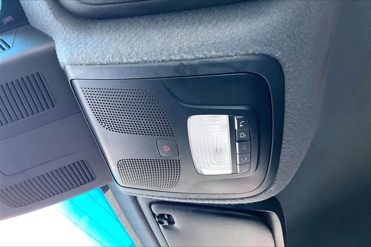 Used 2020 Arctic White Mercedes-Benz  image 32